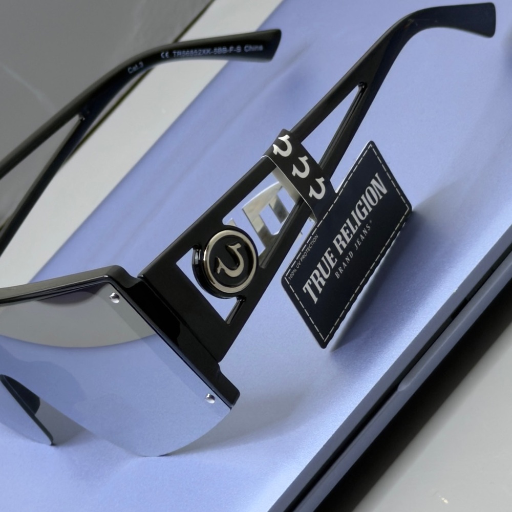 NWT True Religion Black and Silver Sunglasses